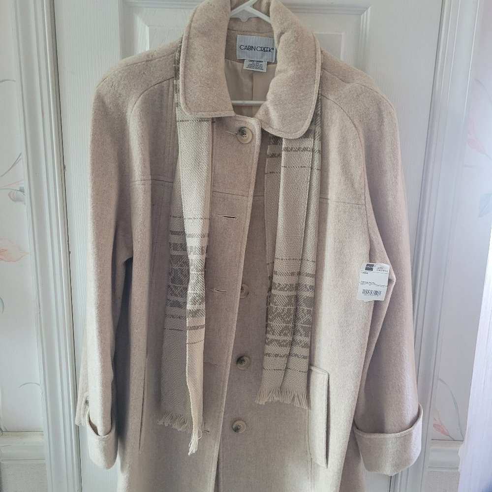 Cabin Creek Coat - Shell - 75% Wool, 25% Nylon